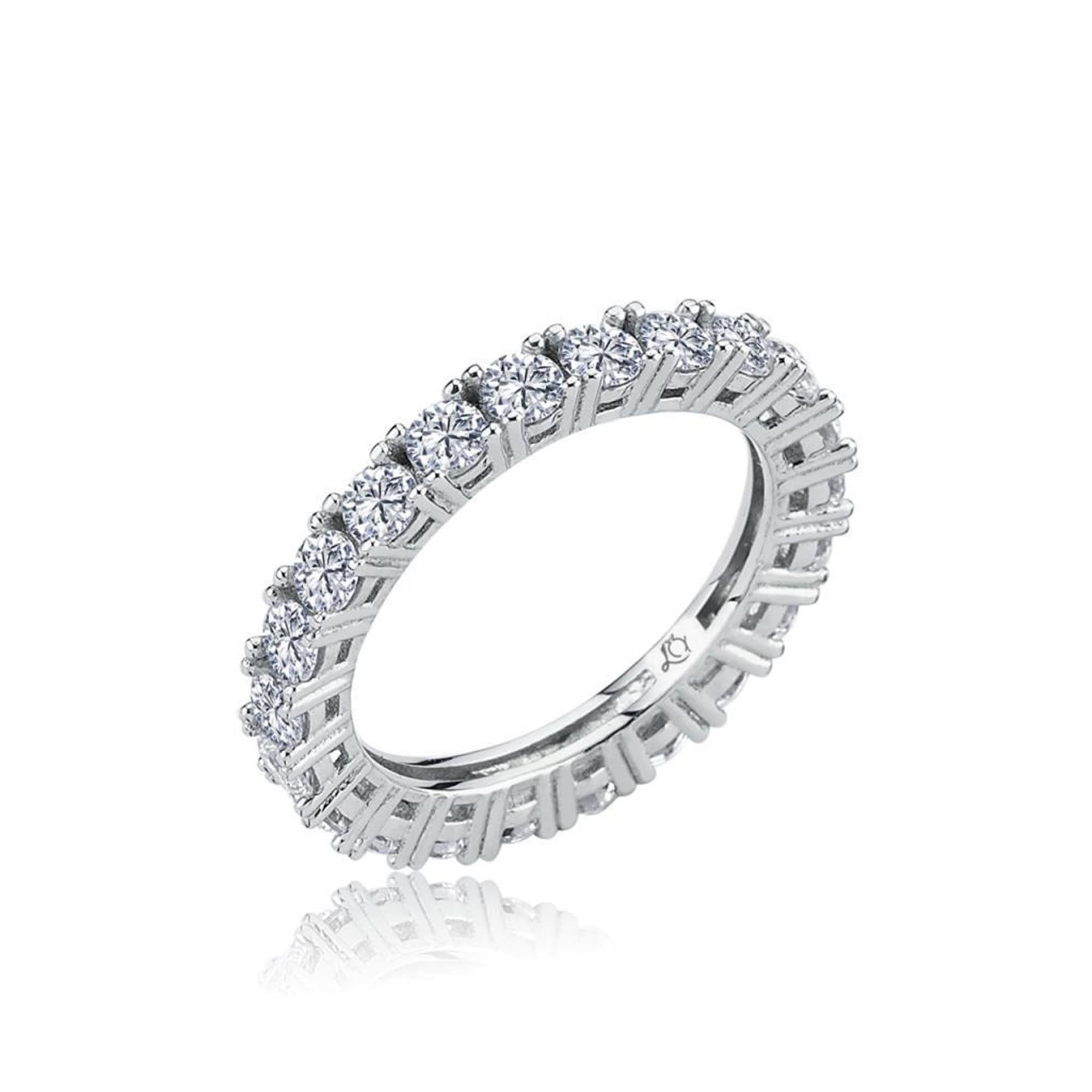 Klassischer Tamtur-Ring aus 925er Silber, rundum besetzt mit Zirkonia und rhodiniert für dauerhaften Glanz und Eleganz.