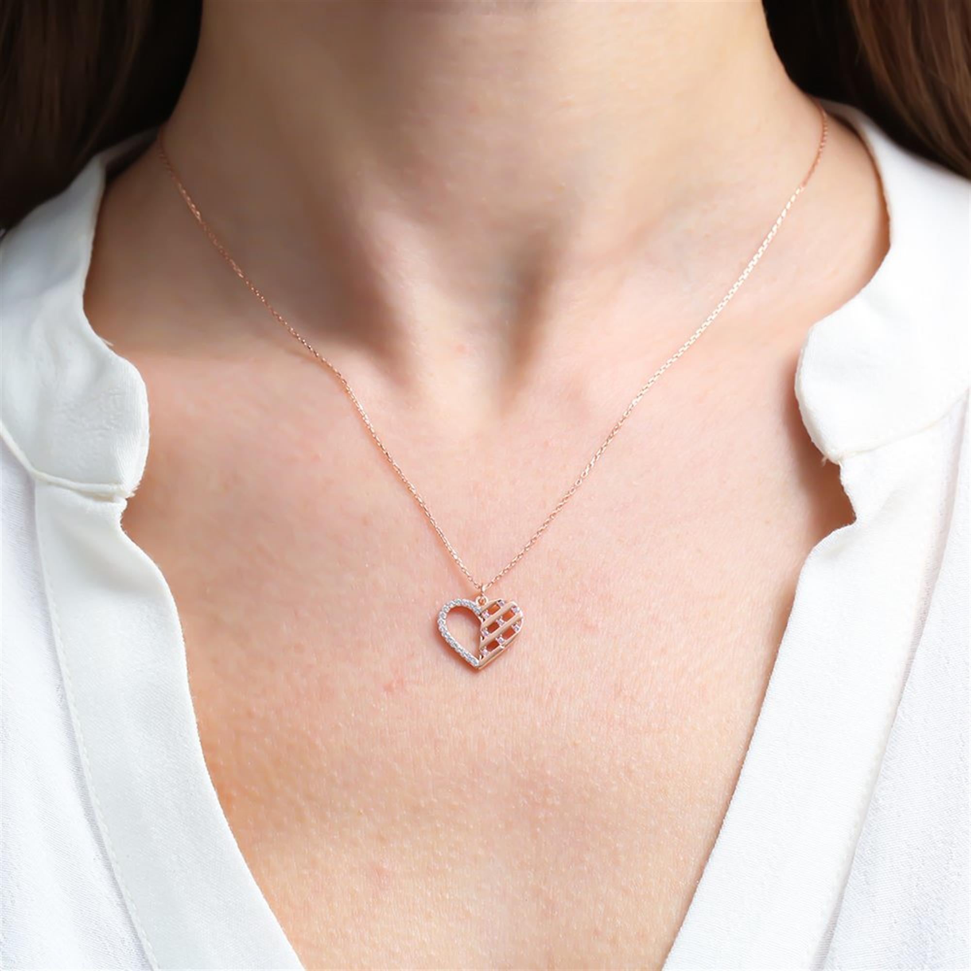 Sparkling Heart Treasure Rose Gold Necklace