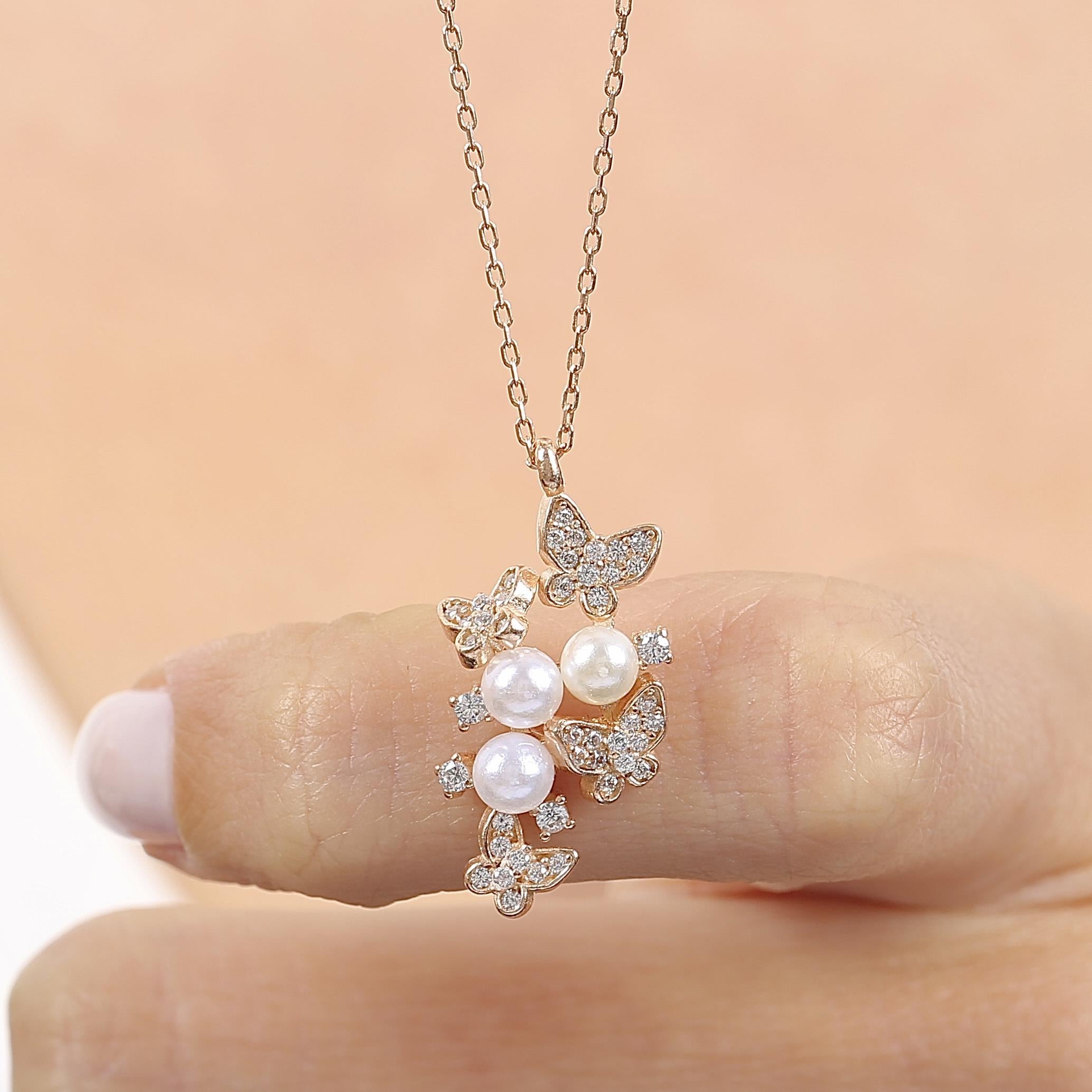 Sparkling Butterfly with Pearls Rose Gold Necklace
