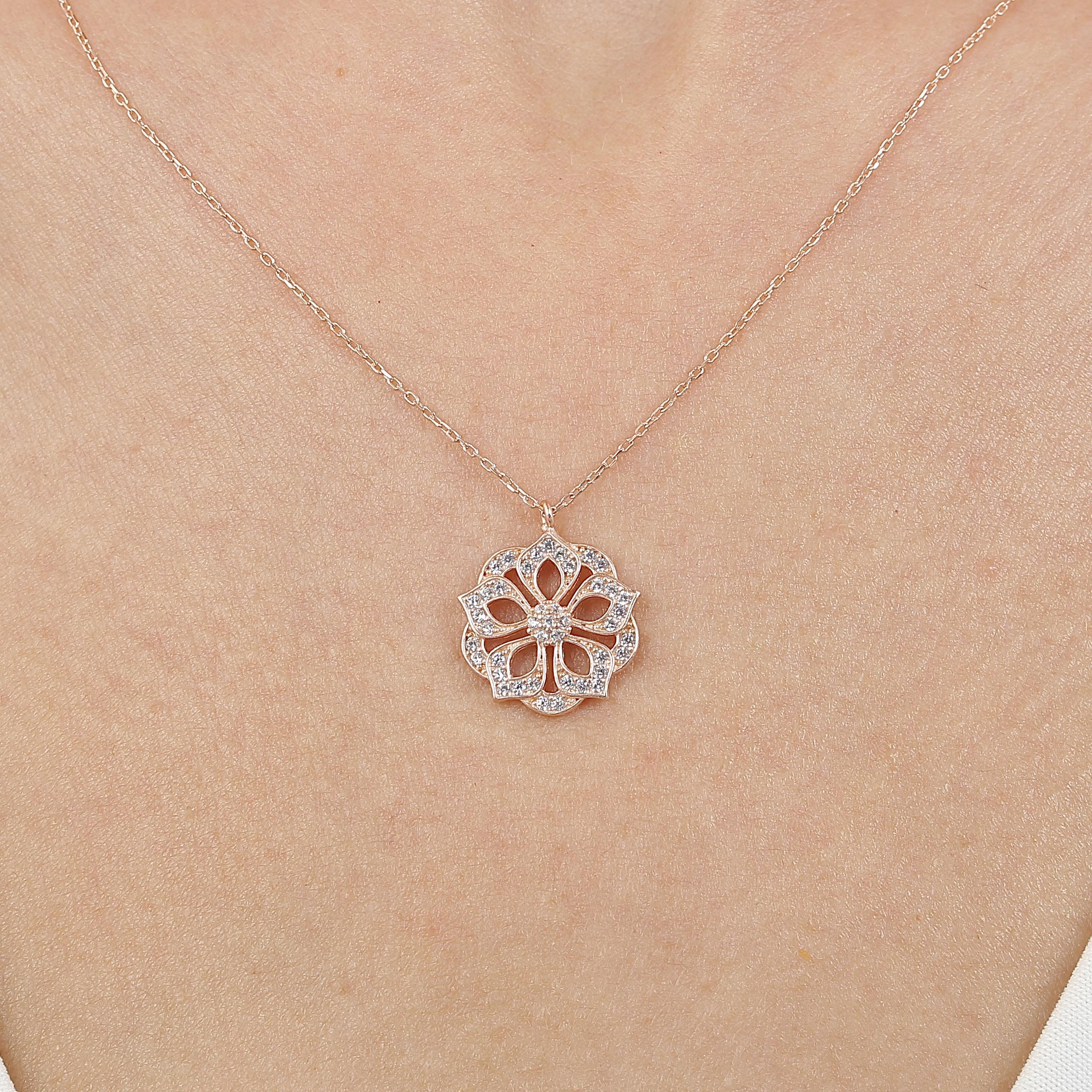Sparkling Palace Star Rose Gold Plated Necklace