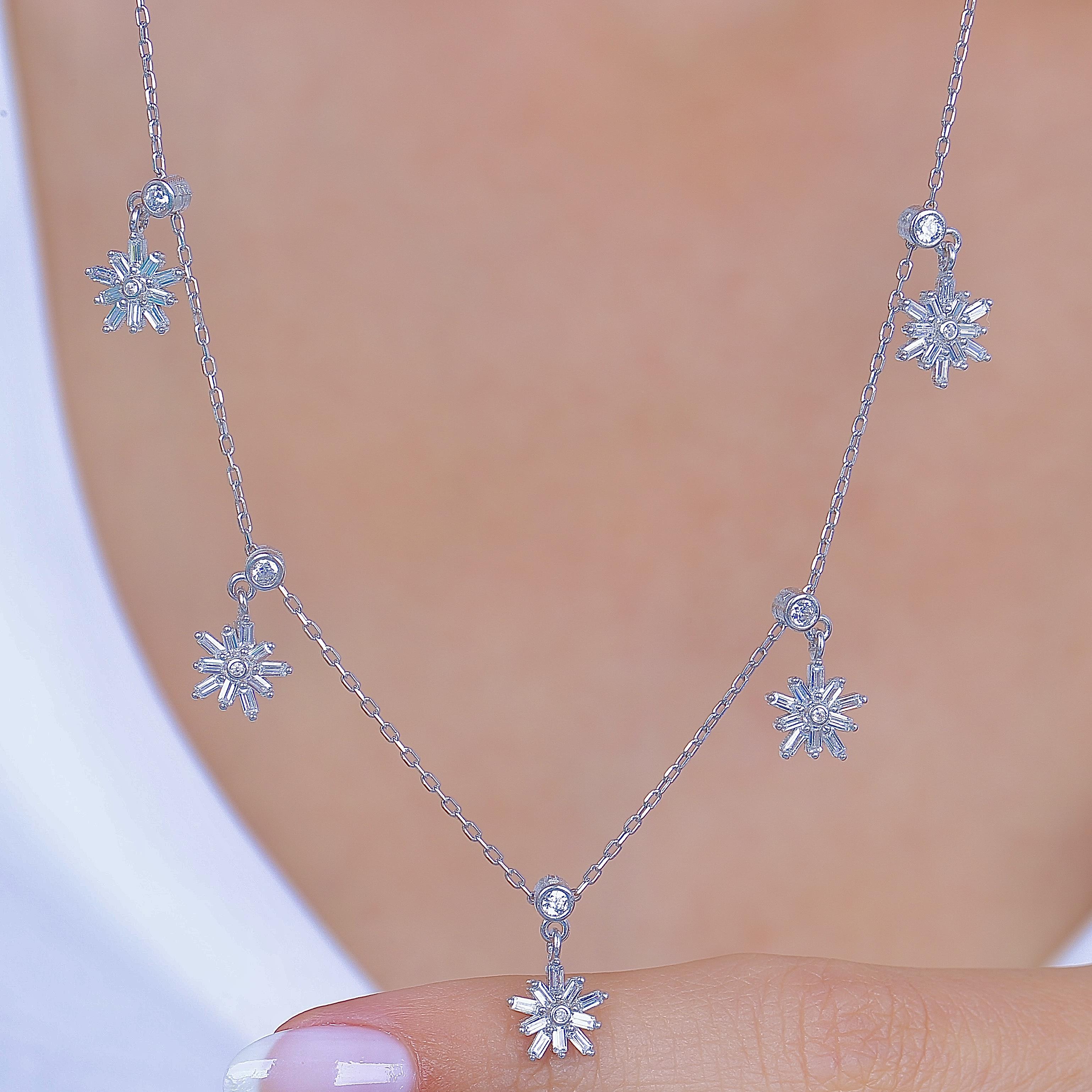 Crystal Flower Lucky Silver Choker Necklace