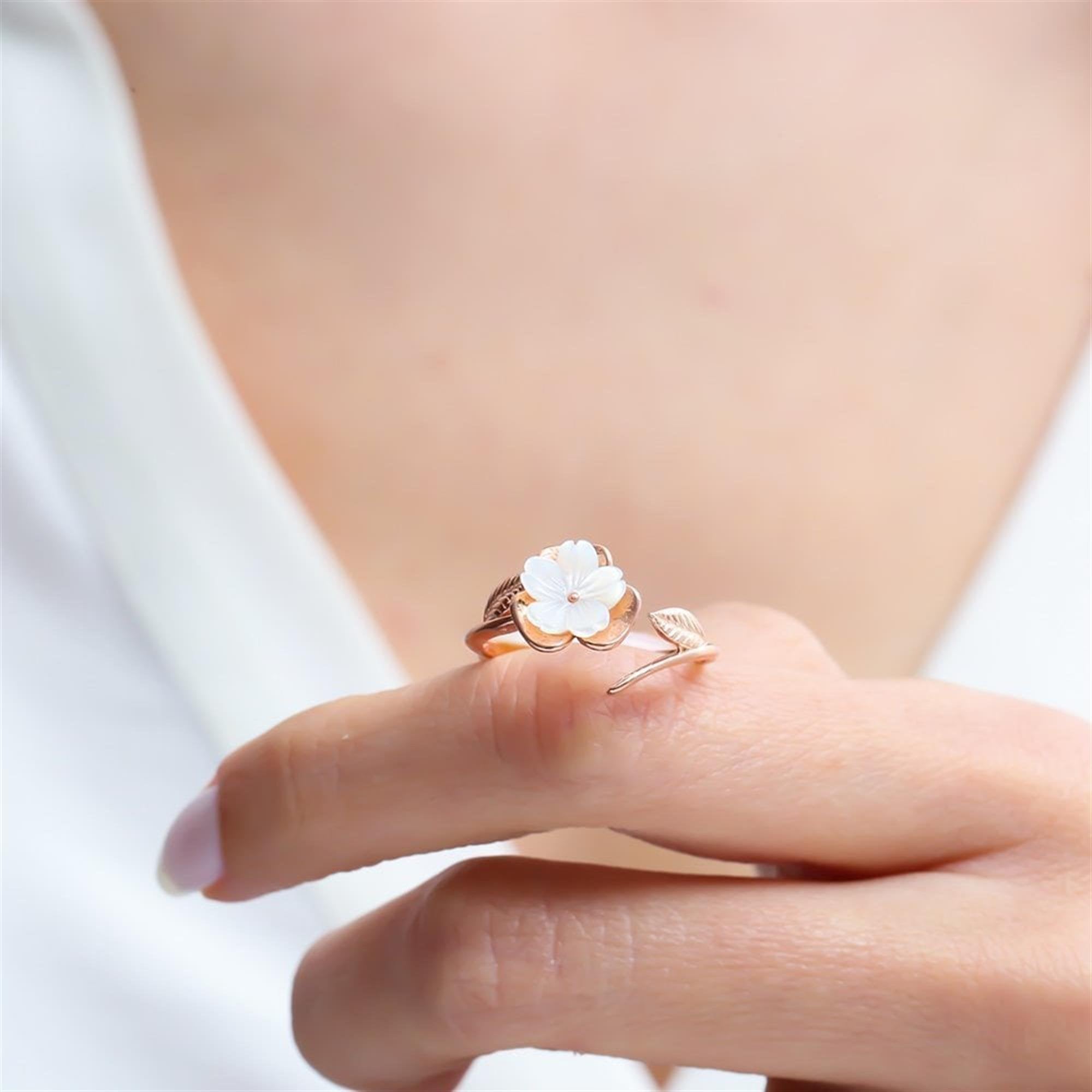 Magnolia Flower Glory Rose Gold Ring