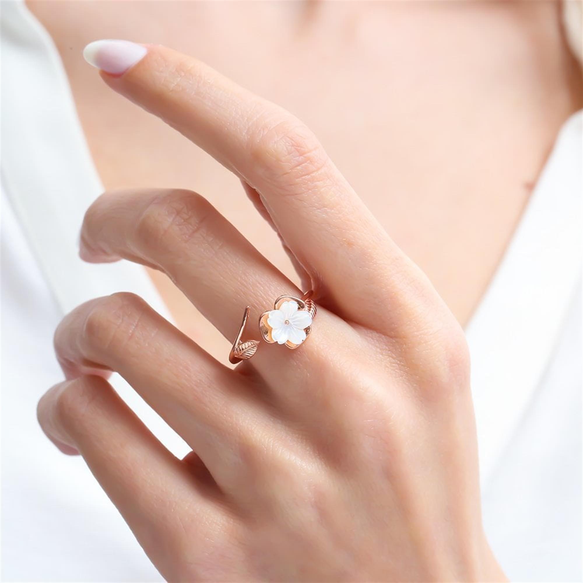Magnolia Flower Glory Rose Gold Ring