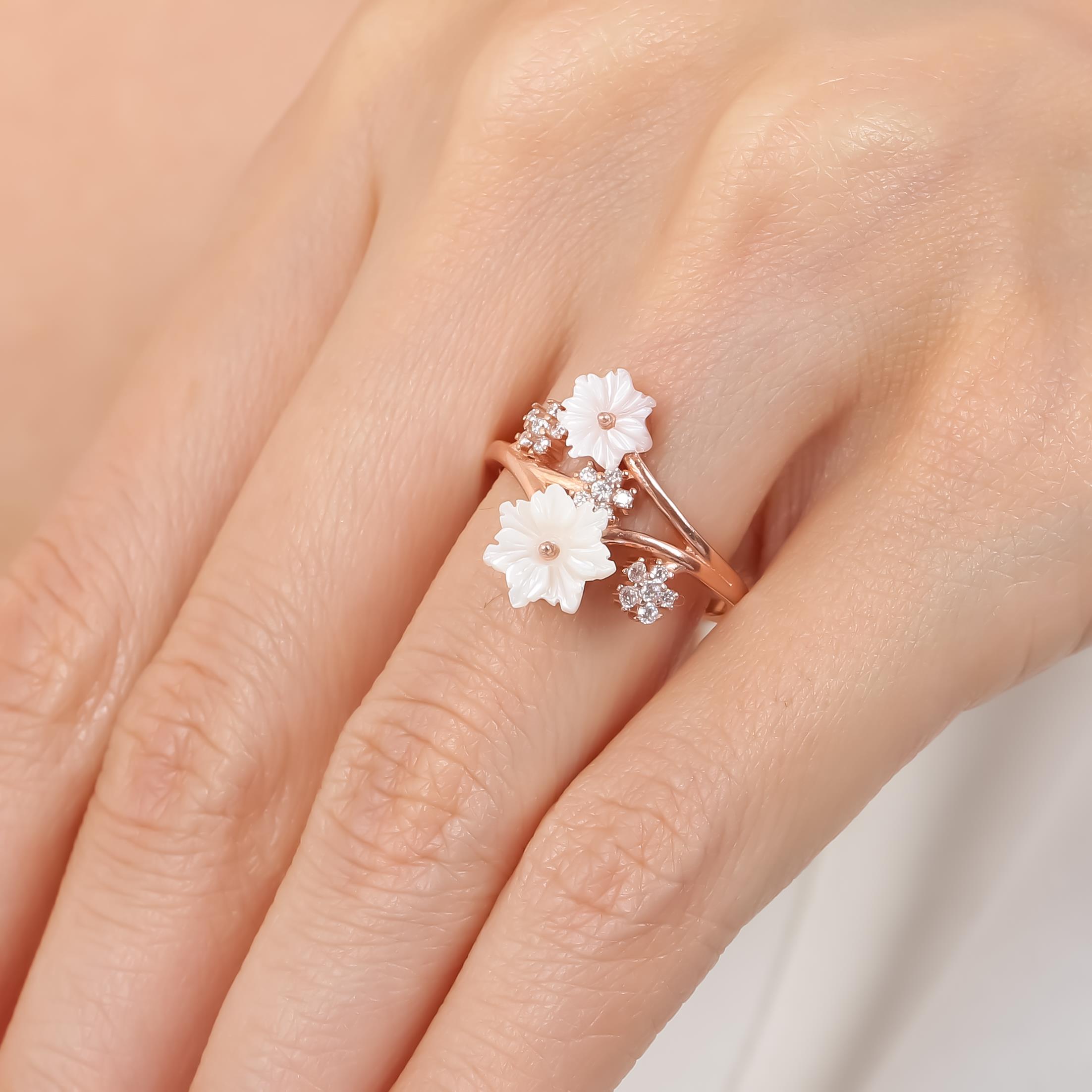 Magnolia Symphony Silver Ring