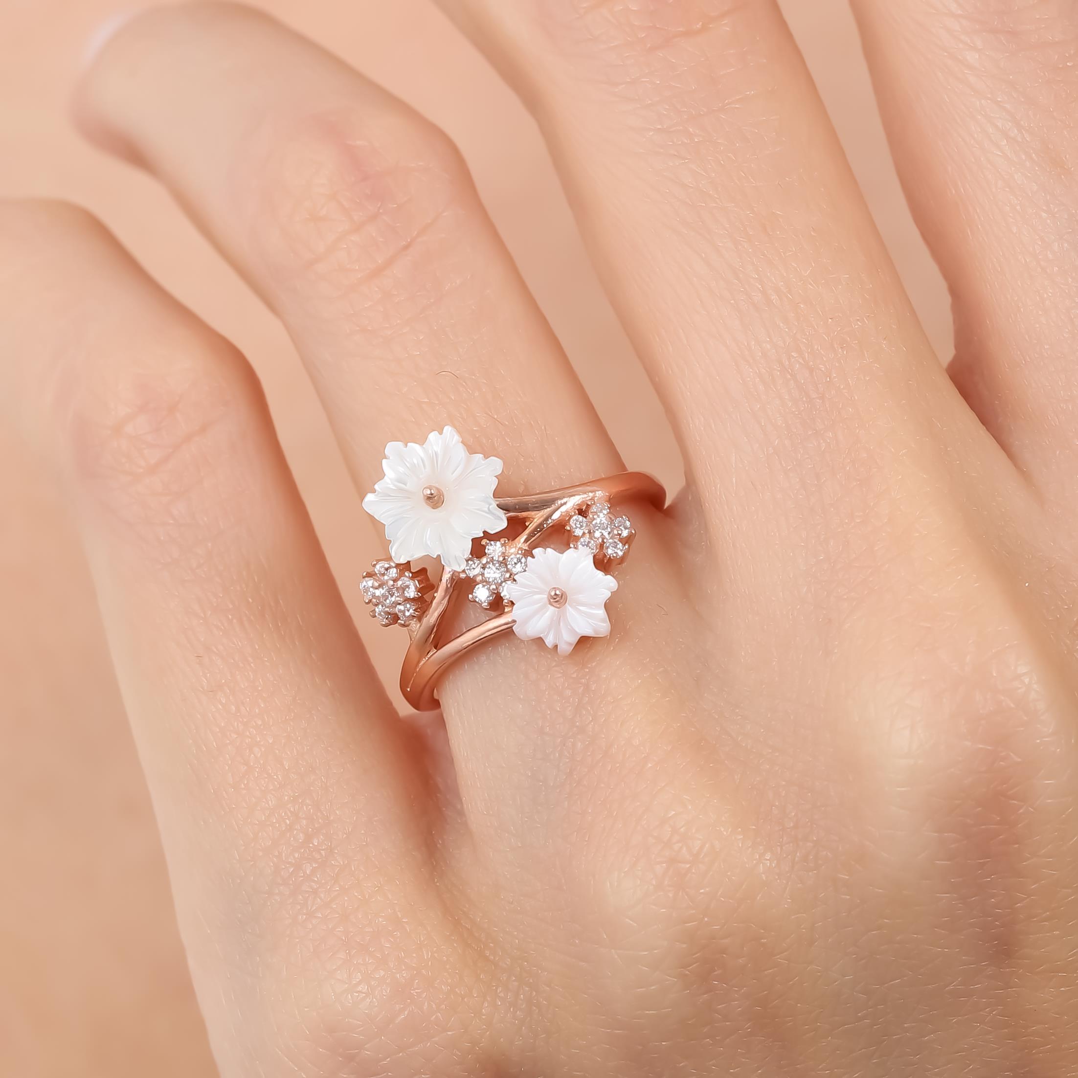 Magnolia Symphony Silver Ring