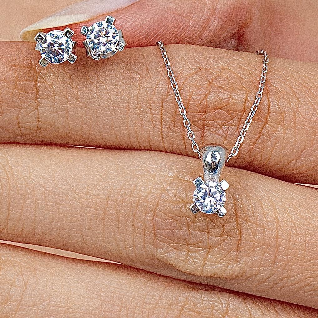 Zirconia 0.60 Carat V-Model Silver Solitaire Double Set