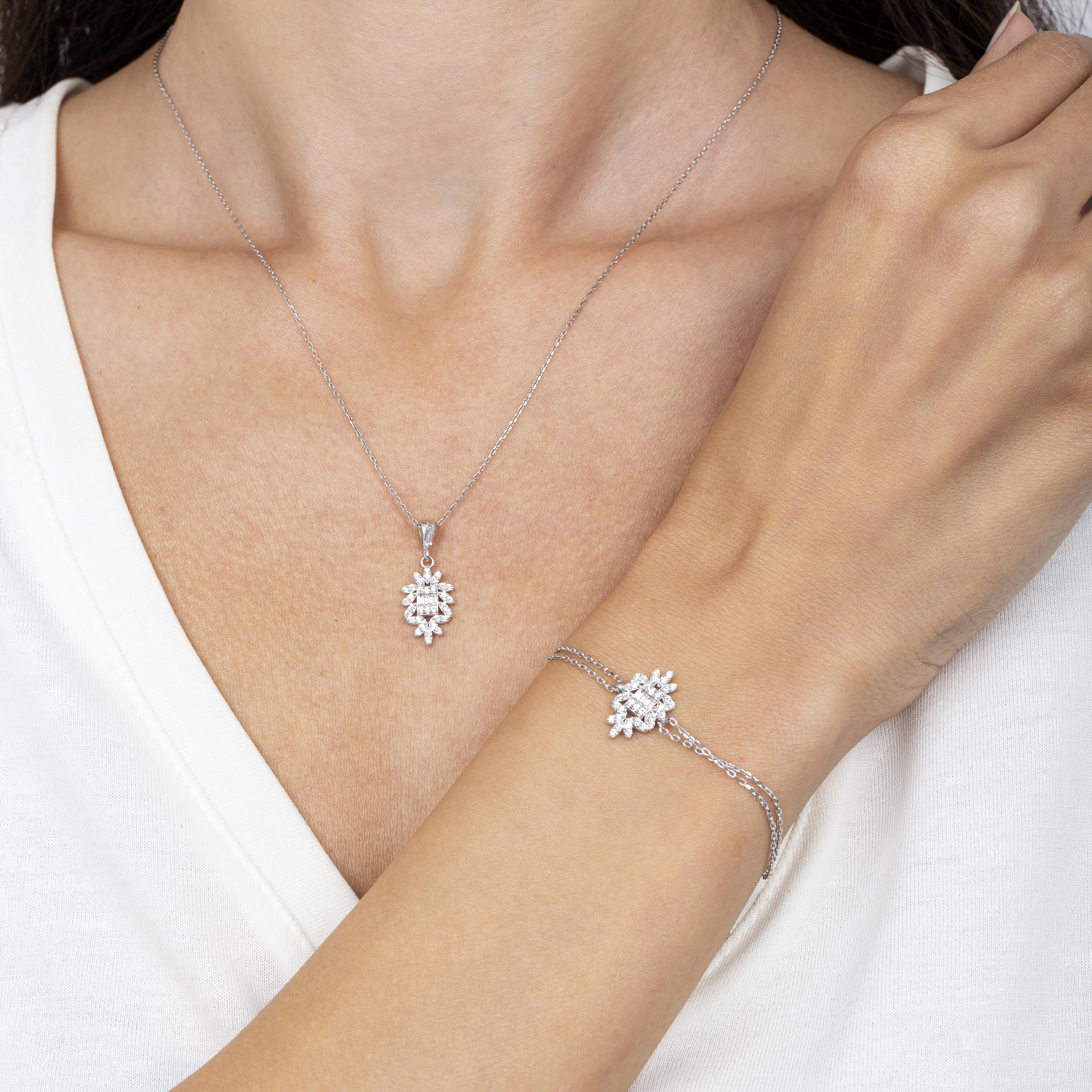 Diamond Baguette Tale Simplicity Seal Silver Jewelry Set