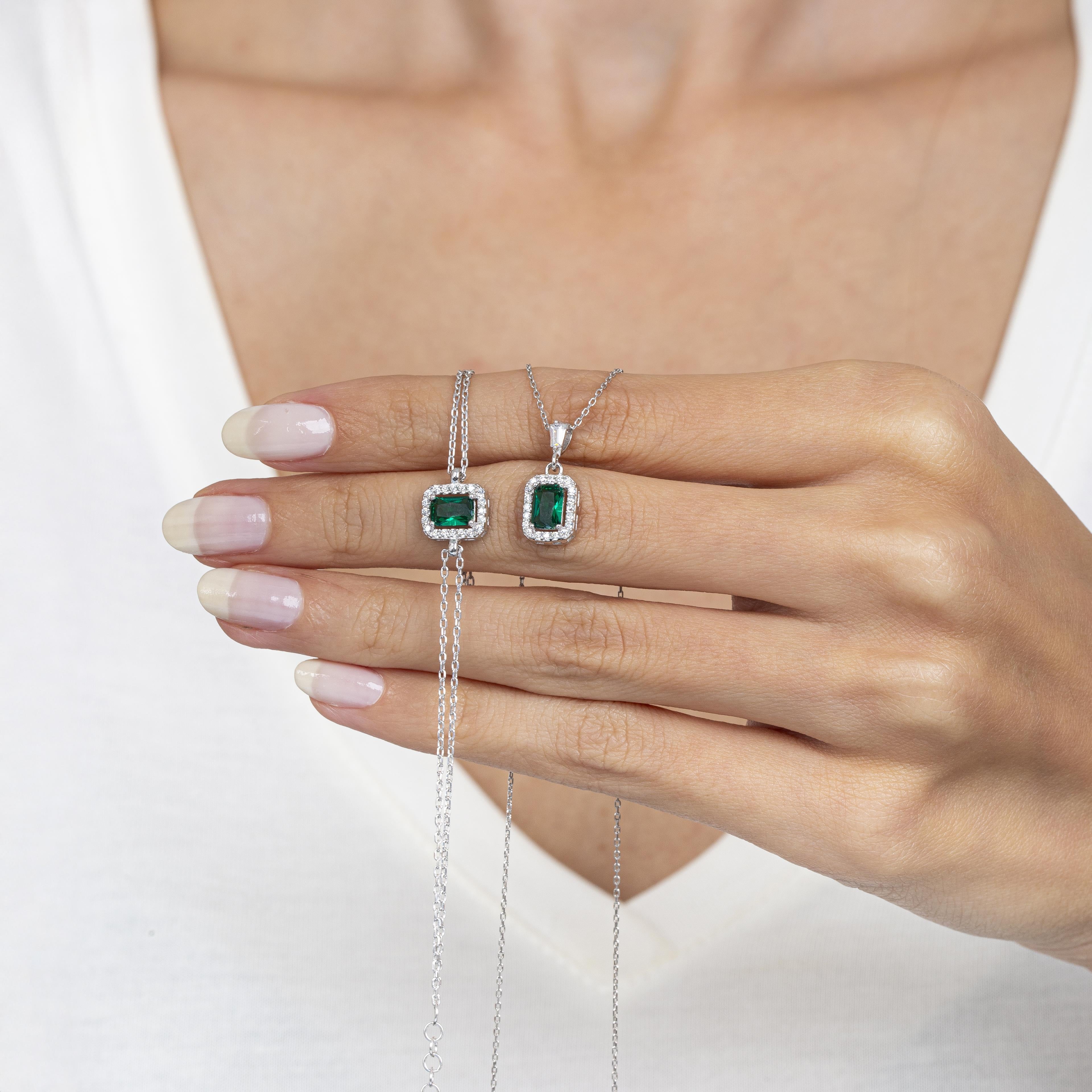 Diamond Emerald Simplicity Seal Silver Jewelry Set