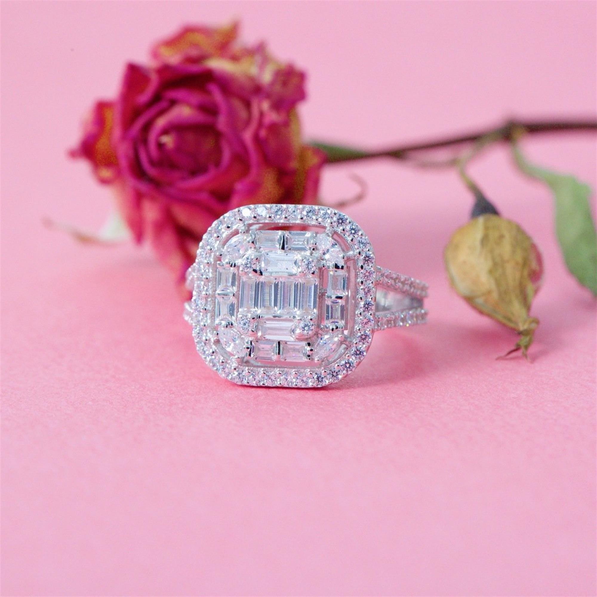 Diamond Classic Baguette Heritage Ring