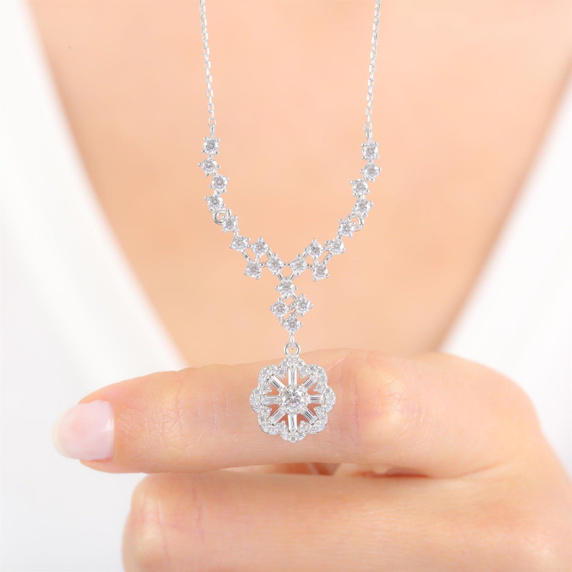 Diamond Setting Cute Baguette Silver Necklace