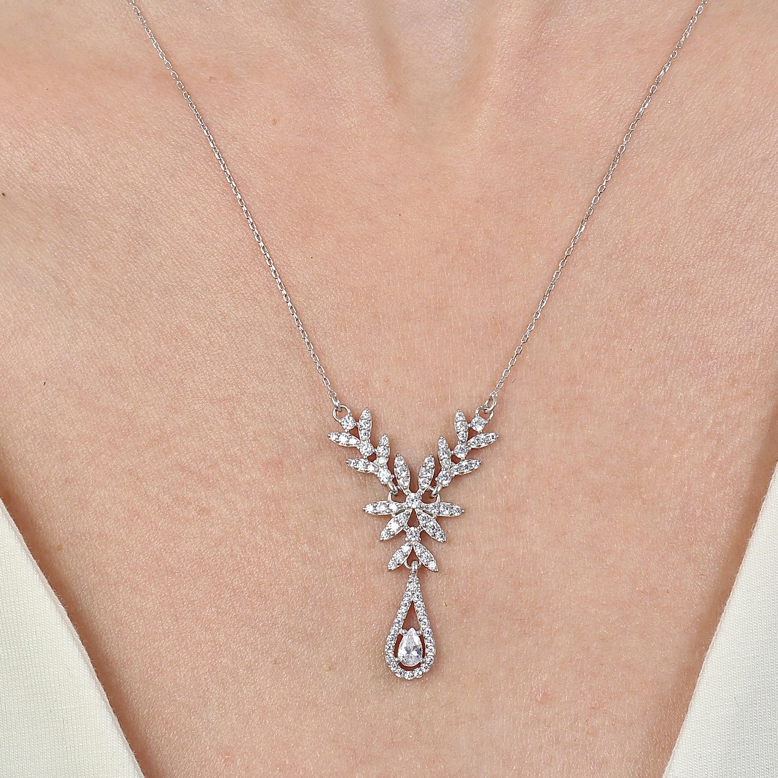 Diamond Setting Drop Silver Necklace