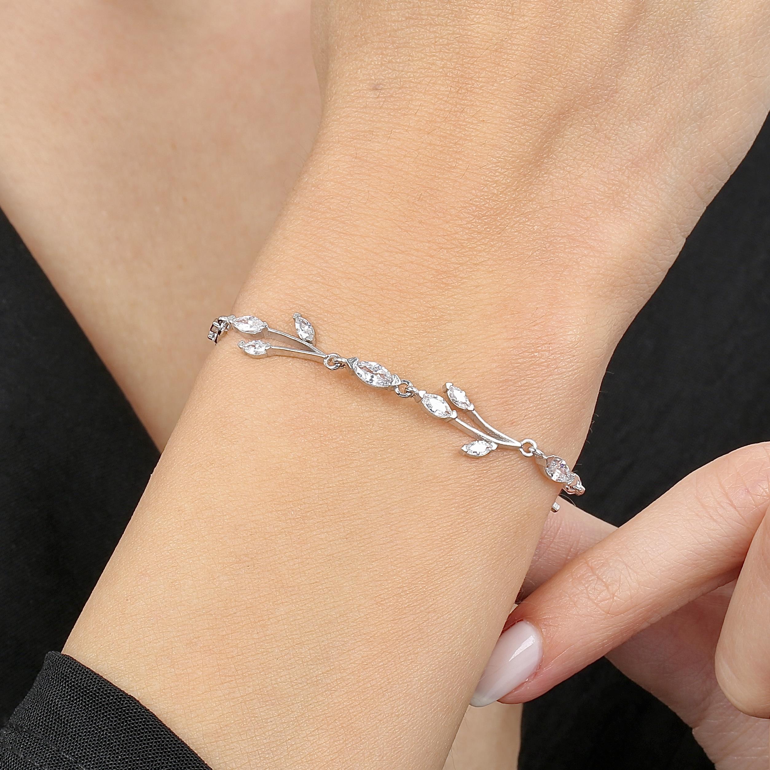 Diamond Full Stone Love Story Silver Waterway Set