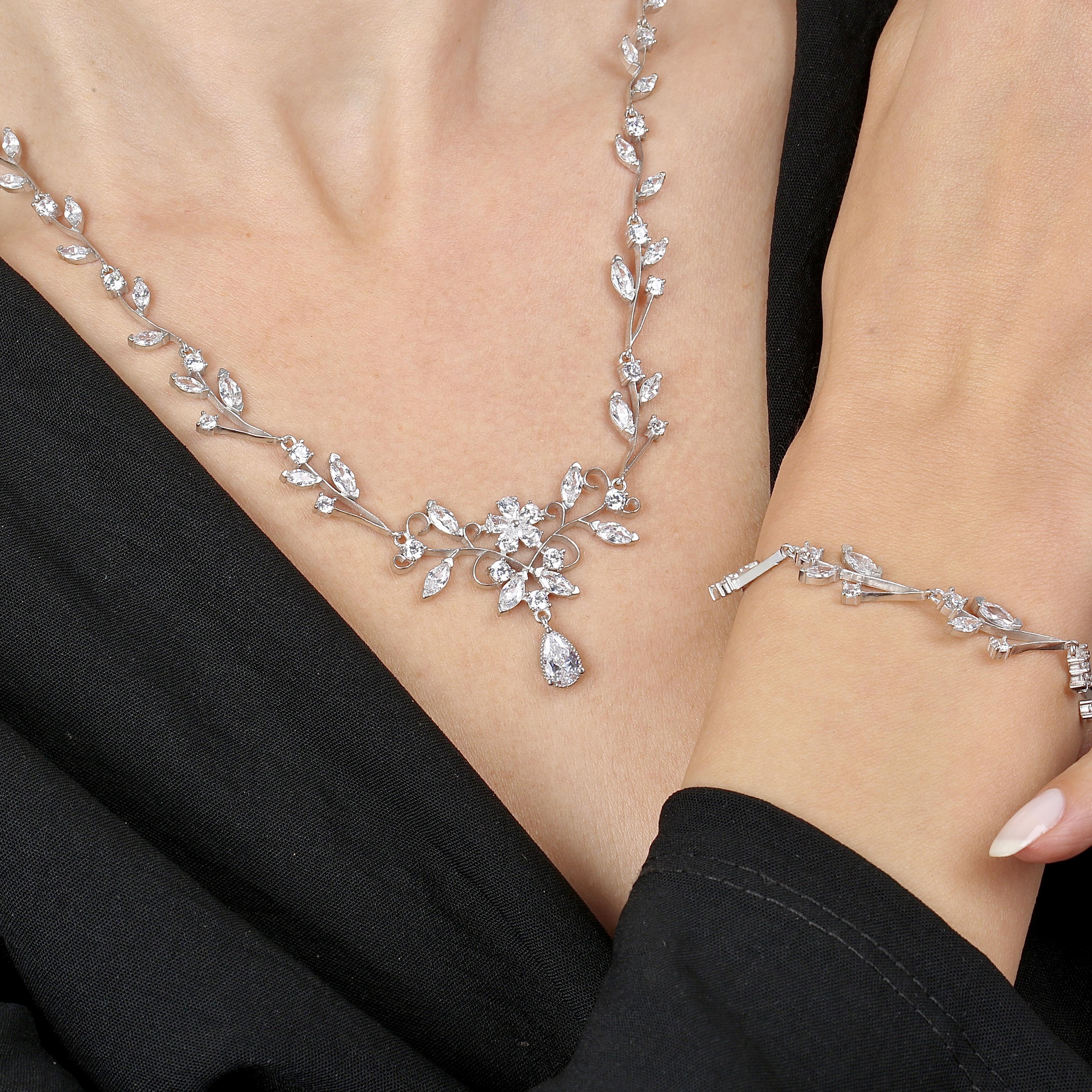 Diamond Love Silver Bouquet Tennis Waterway Set