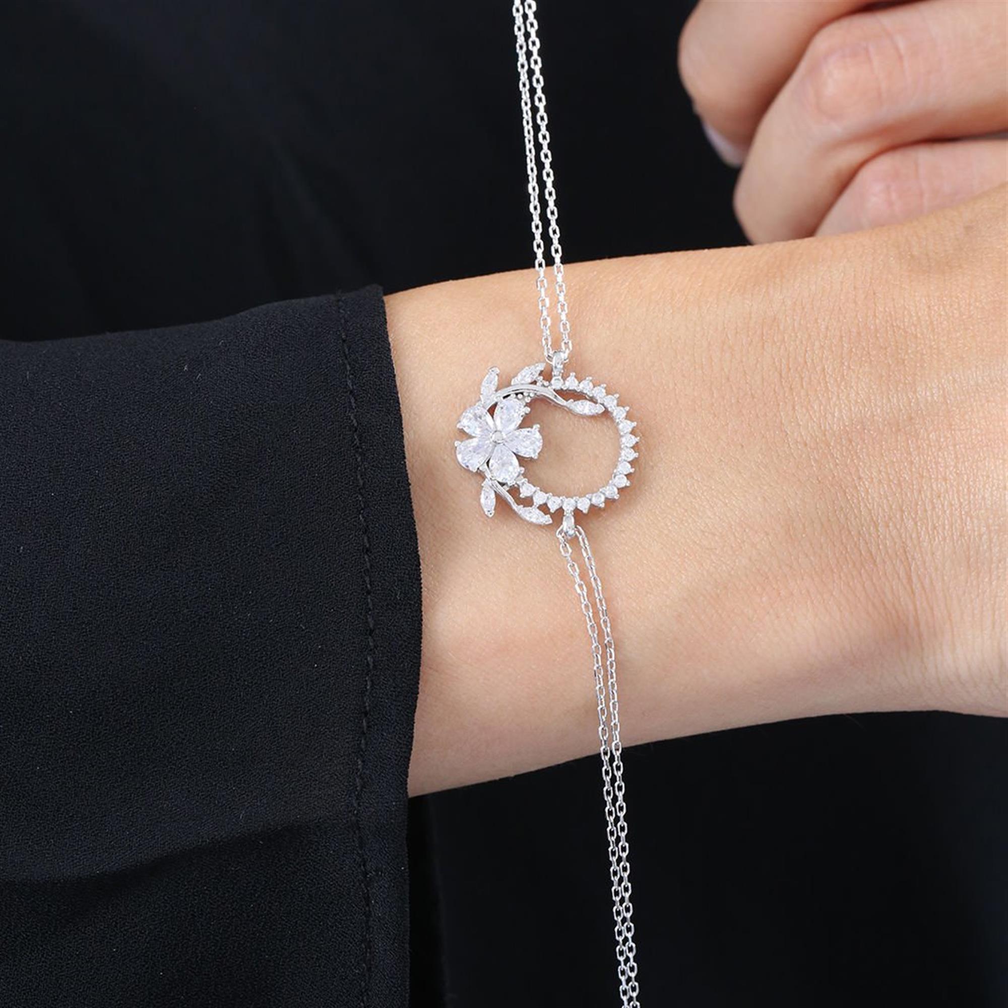 Diamond Setting Sparkle Crown Silver Bracelet