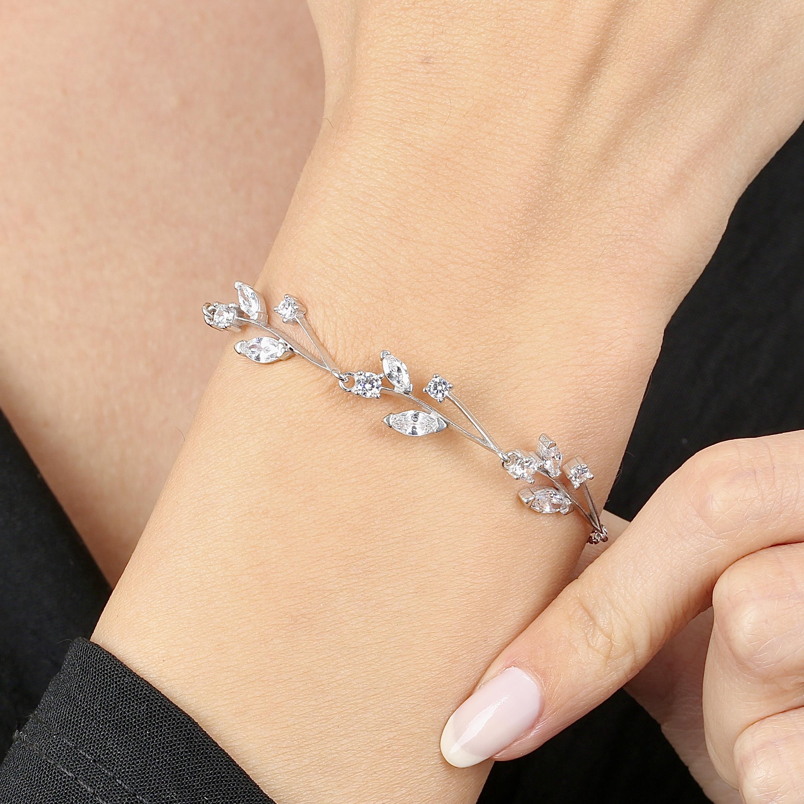 Diamond Love Elegant Silver Bouquet Waterway Set