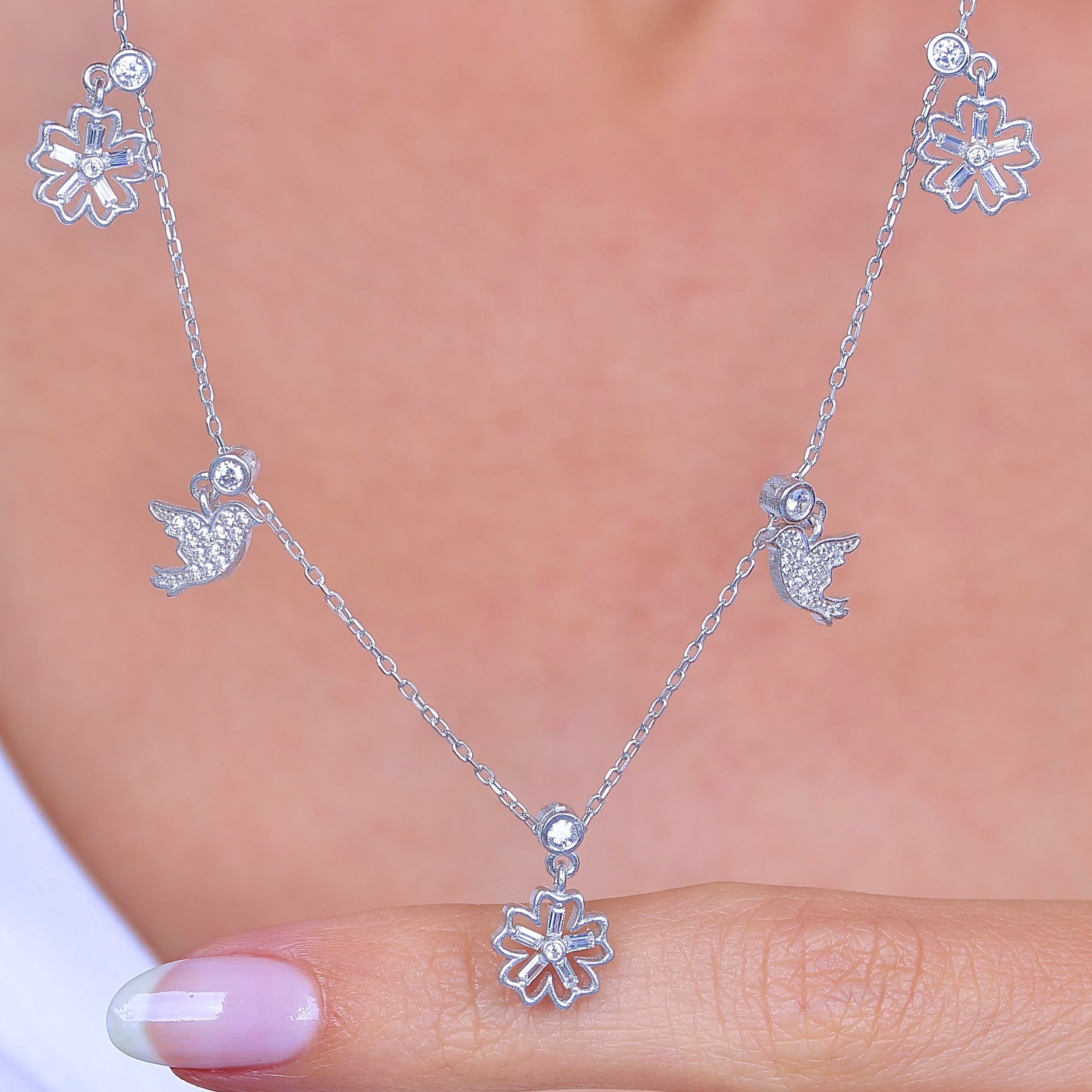 Clover Garden Lucky Silver Choker Necklace