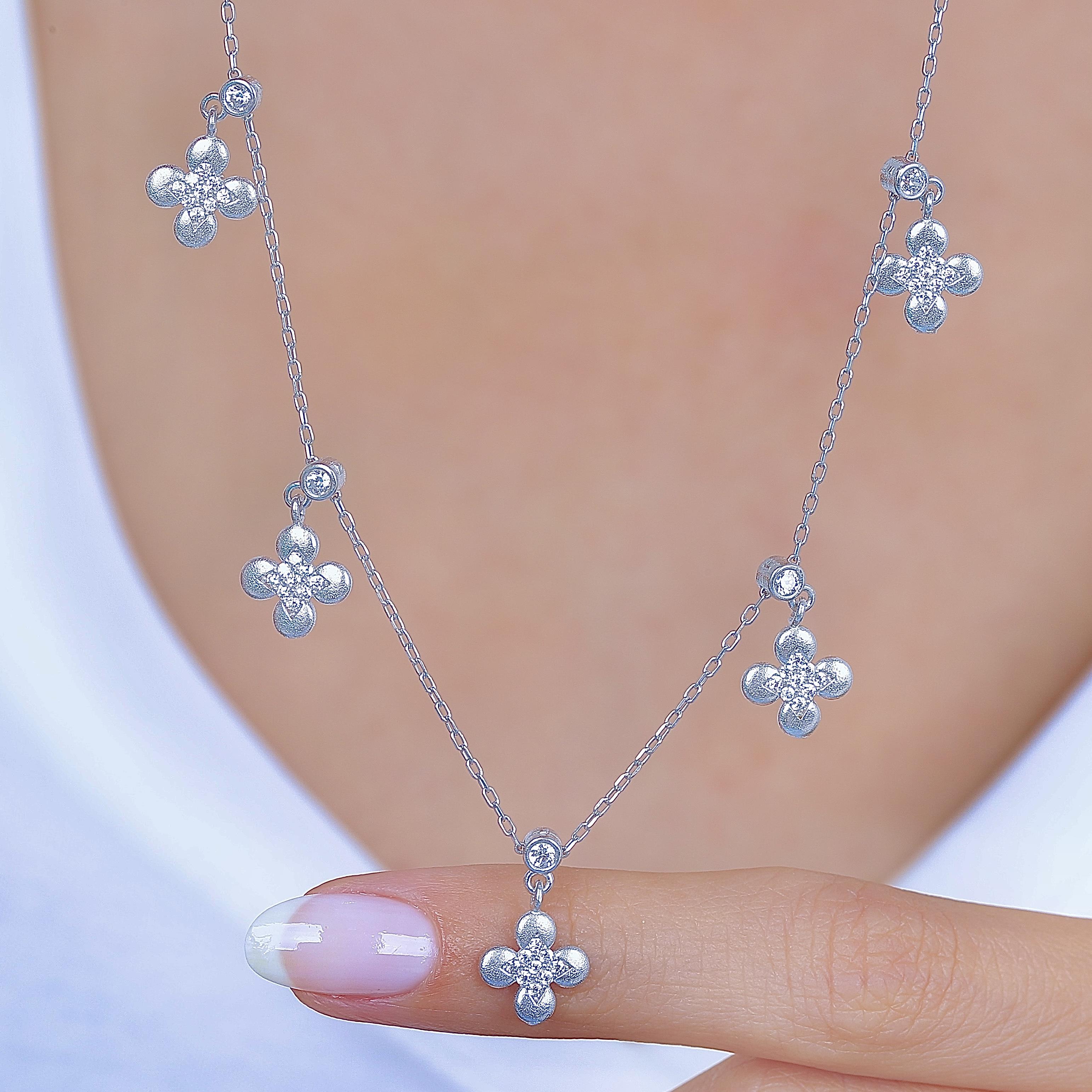 Elegant Clovers Luck Silver Choker Necklace